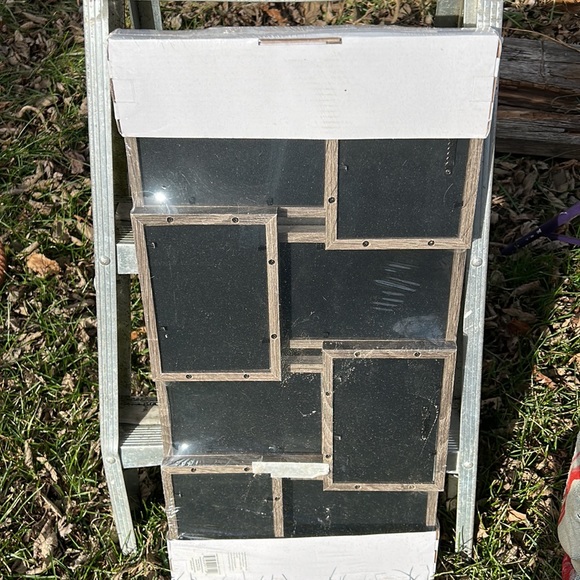 Picture frames wall unit - Picture 2 of 2